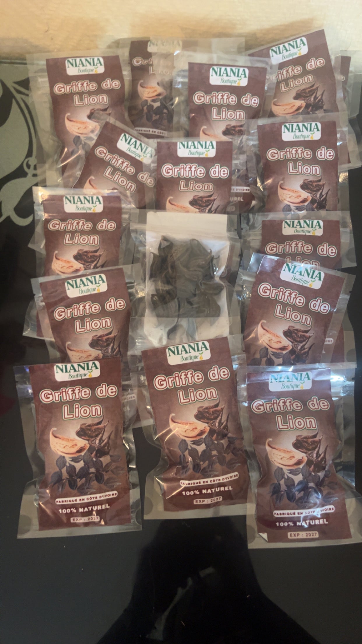 Griffe de lion ( bicorne) 20 pièces